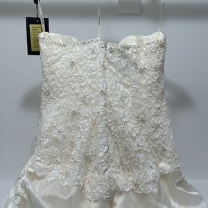 Nwt Cosmobella Milano Bridal Gown Size 10 - image 1